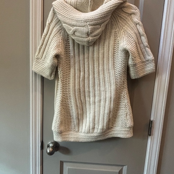 Y2K Wet Seal Women's Cream Cable Knit Short Sleeved Cardigan - Picture 4 of 5